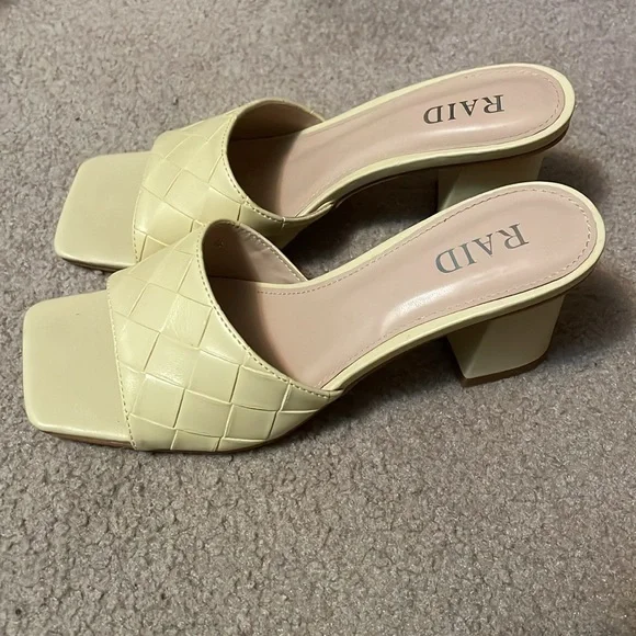 RAID | Albie | Woven | Slip-On | Block Heel |Sandals | Pastel Yellow | Size 38 - Picture 2 of 11